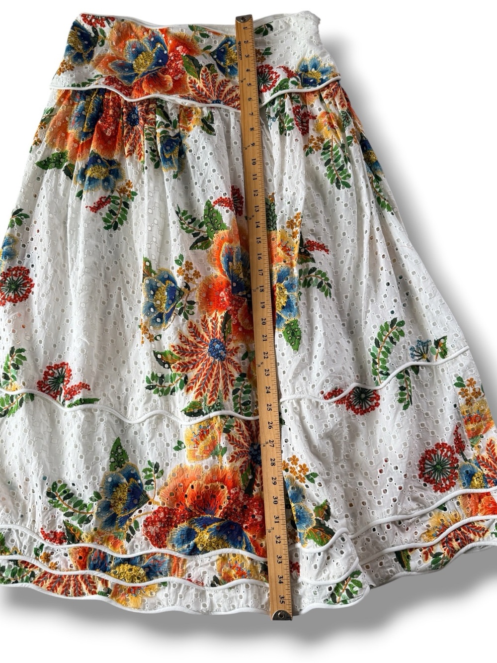 FARM Rio Delicate Garden Eyelet Midi Skirt Size Medium NWT $265 - Picture 9 of 10